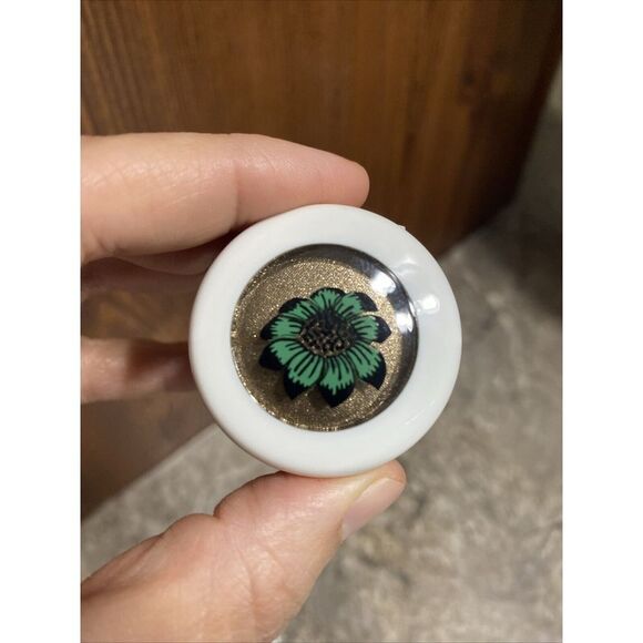 MAC EyeShadow From Liberty Of London Collection Bright 10 Eye Shadow Rare - Picture 2 of 5